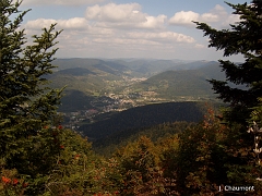 La vue qui s'offre sur Saint-Maurice et Bussang est superbe